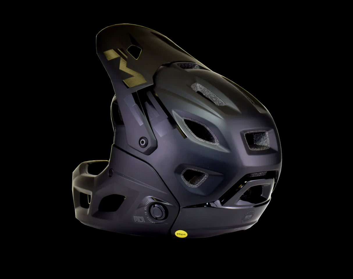 MET Parachute MCR MIPS Helmet