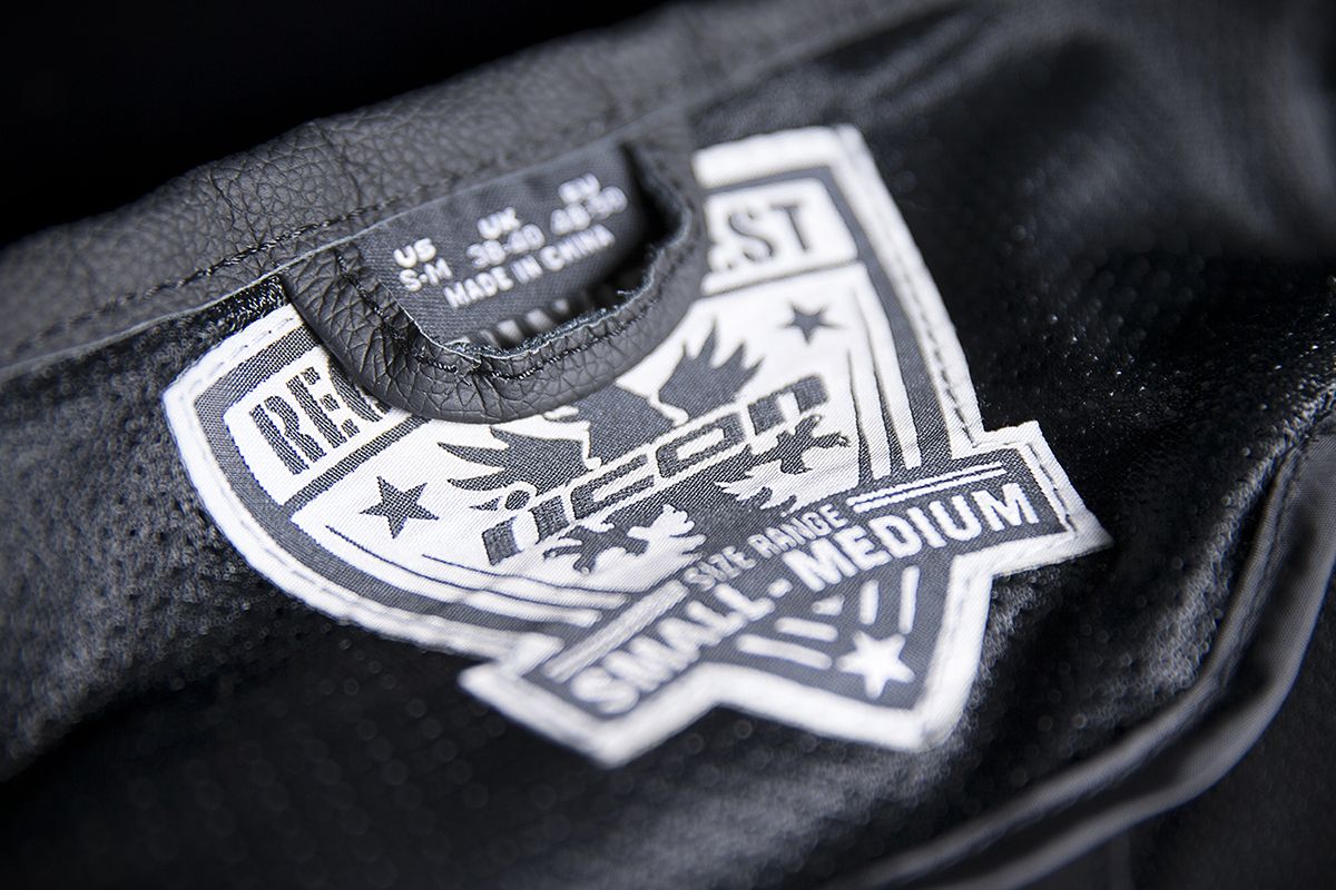 ICON Regulator™ D3O? Vest - Black - L/XL 2830-0392