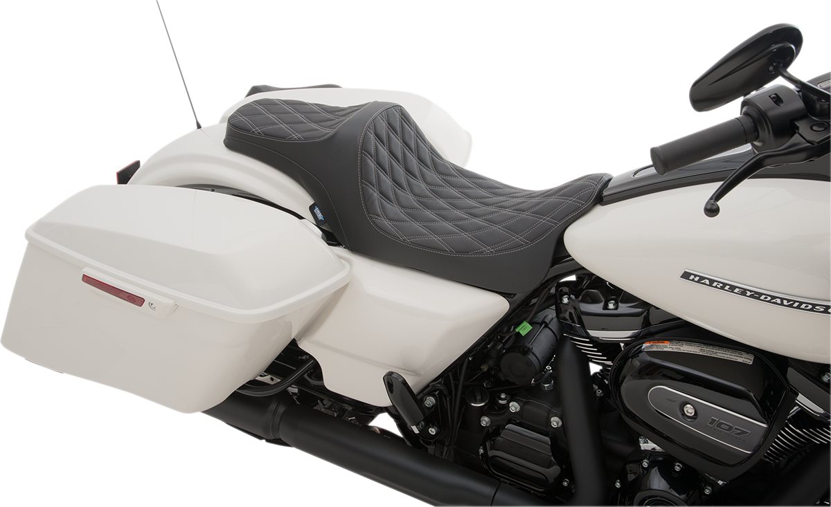 DRAG SPECIALTIES Predator III Seat - Double Diamond - Silver Stitched - FL '08-'23 0801-1115 - Cycle City Outdoors