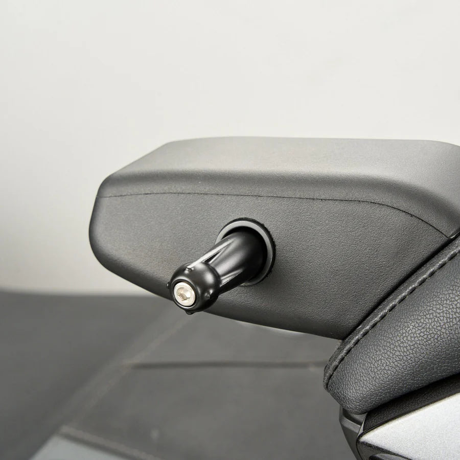 Goldstrike Passenger Armrest Stationary Acc Mount 25010