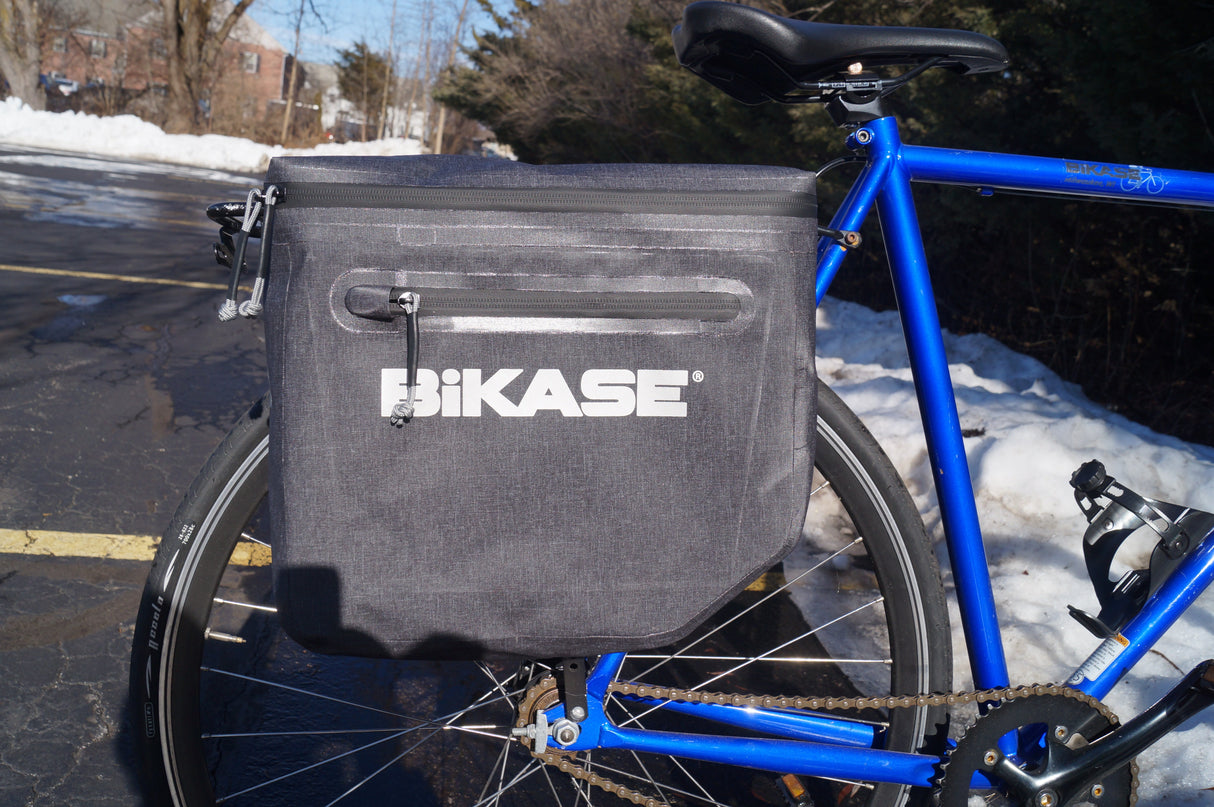 BiKase - Urbanator Adjustable Panniers 2046