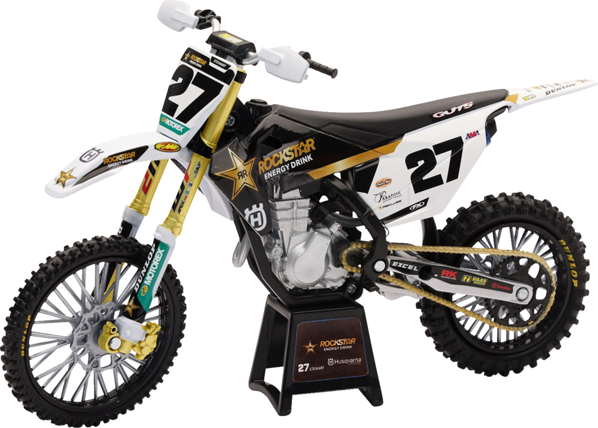 Cambios estéticos en la Husqvarna FC 450 Rockstar Edition 2021 Cambios estéticos en la Husqvarna FC 450 Rockstar Edition 2021