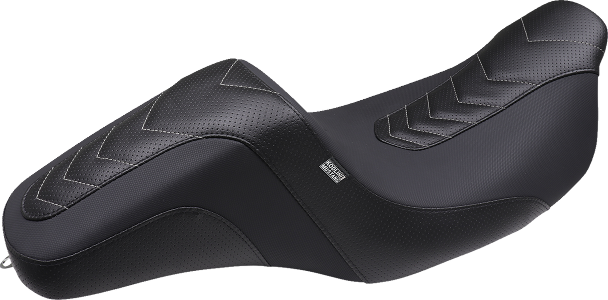 MUSTANG Signature Series Squareback* - Gripper Vinyl - Chevron - Gunmetal Stitch - FL '08-'24 76322GM