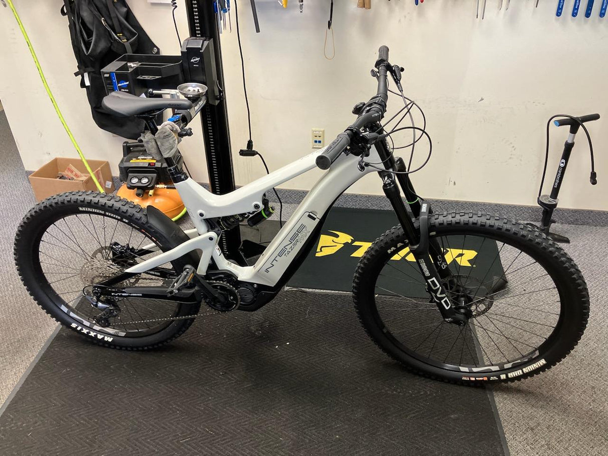 Intense - 2020 Tazer MX Expert Red S/M