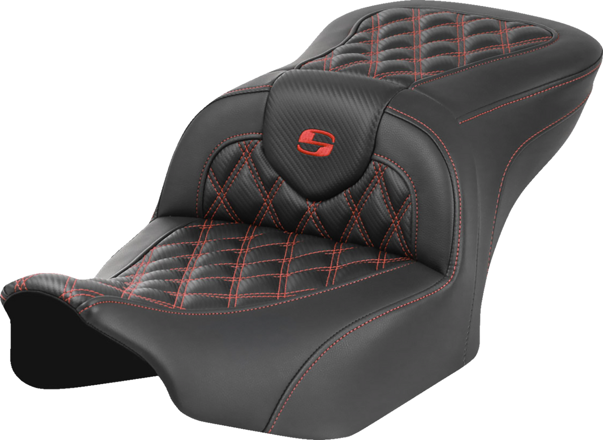 SADDLEMEN RoadSofa* Seat - without Backrest - Carbon Fiber - Lattice Stitch - Red Stitch - FLTR/FLHX '23-'24 823-07-20604
