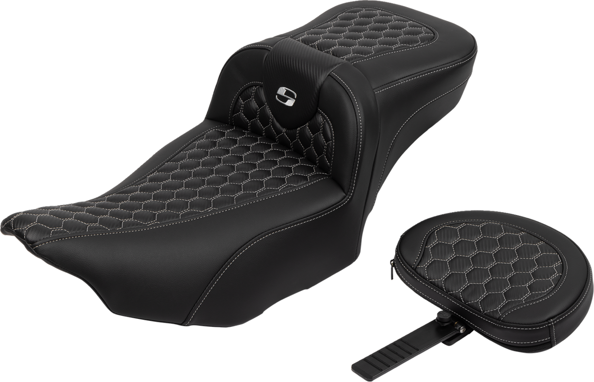 SADDLEMEN Roadsofa* Extended Reach Seat - with Backrest - Honeycomb - Silver Stitch - FLTR/FLHX '23-'24 823-07-190B5