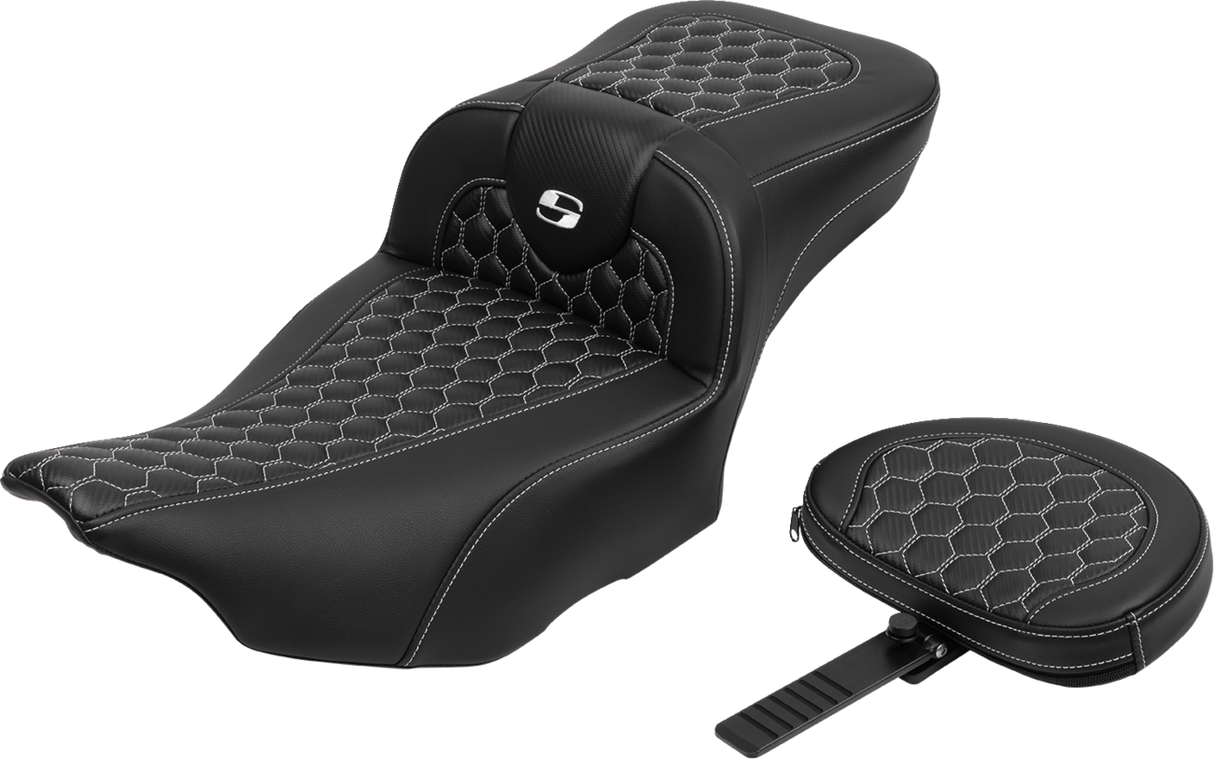 SADDLEMEN Roadsofa* Extended Reach Seat - with Backrest - Honeycomb - White Stitch - FLTR/FLHX '23-'24 823-07-190B6