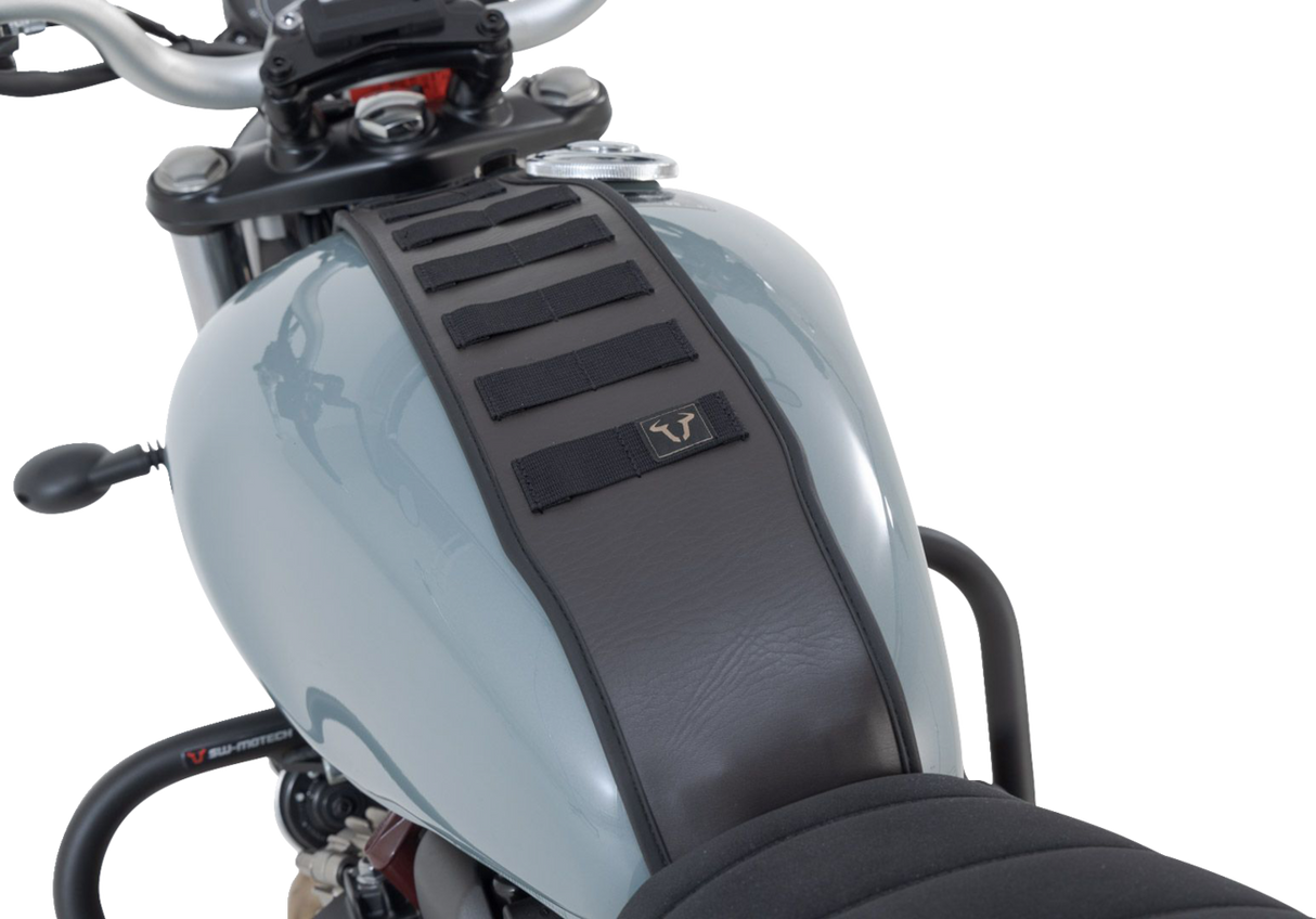 SW-MOTECH Legend Gear Tank Strap System - with LA3 Smartphone Bag - Triumph BC.TRS.11.667.50000