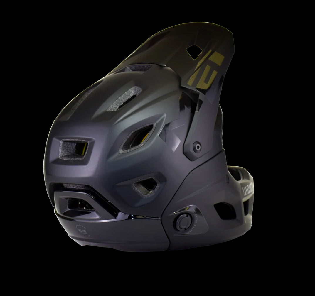 MET Parachute MCR MIPS Helmet