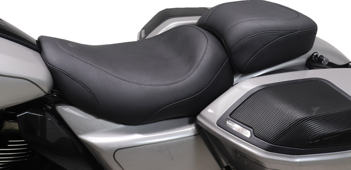 MUSTANG Wide Tripper™ Passenger Seat - Black Stitch - FLT/FLH '23-'25 88411