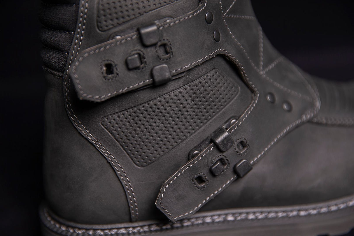 Icon Elsinore 2® CE Motorcycle Boots