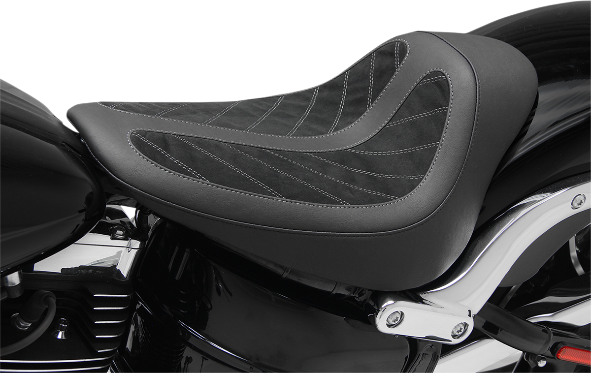 MUSTANG Kodlin Solo Seat - Black - FXSB '13-'17 76276