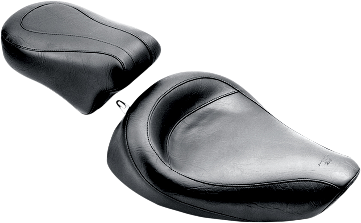 MUSTANG Solo Seat - No Studs - FXD '96-'03 75754