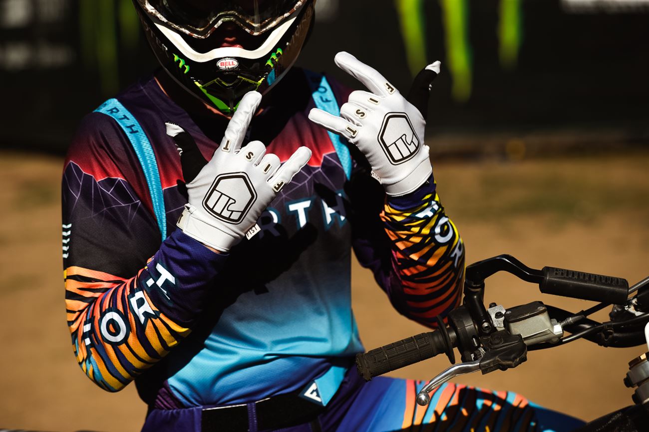 Fist - Strapped - Stocker