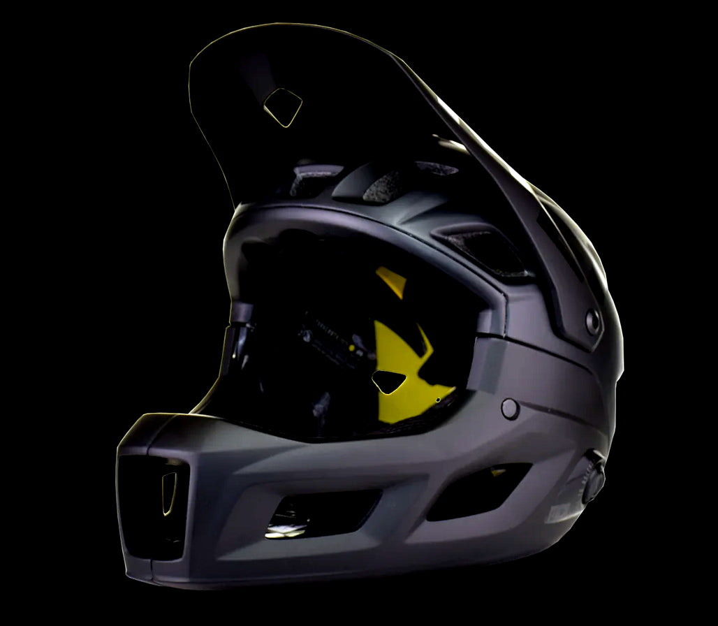 MET Parachute MCR MIPS Helmet