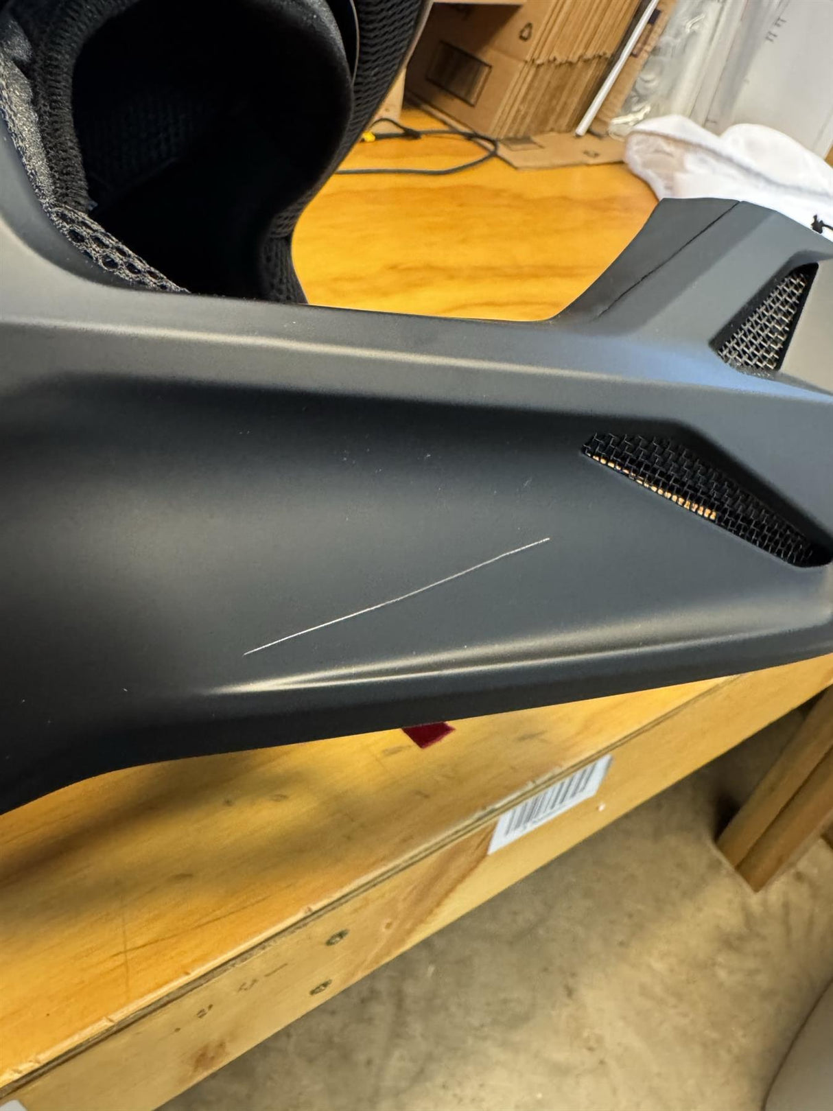 Fox Racing - V1 Solid Helmet - Matte Black - L (open box)