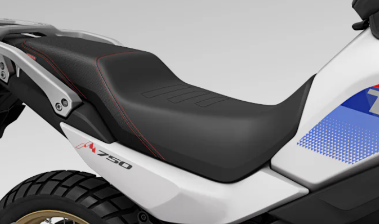 Honda Comfort Seat Kit Fits 24-26 XL750 Transalp (Open Box -Tear in Seat)
