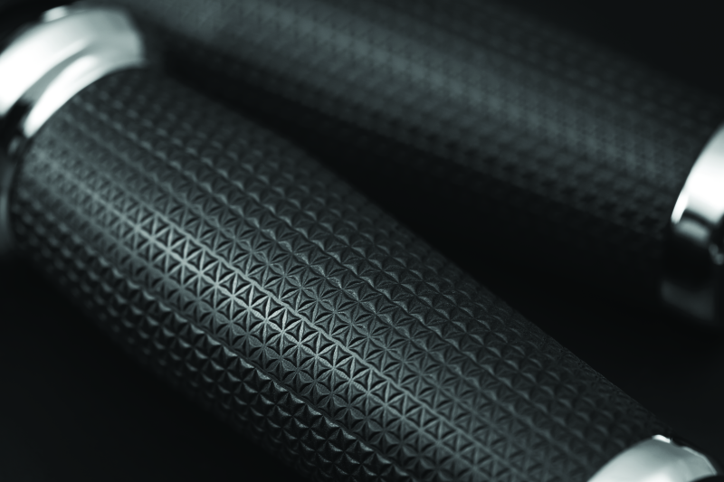 Kuryakyn Thresher Grips Universal 1inch Chrome - Cycle City Outdoors