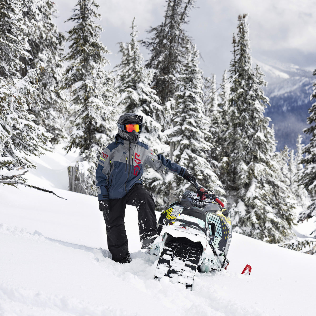 FXR Helium X Men's 2-in-1 Snowmobile Jacket | Removable 200 g Liner