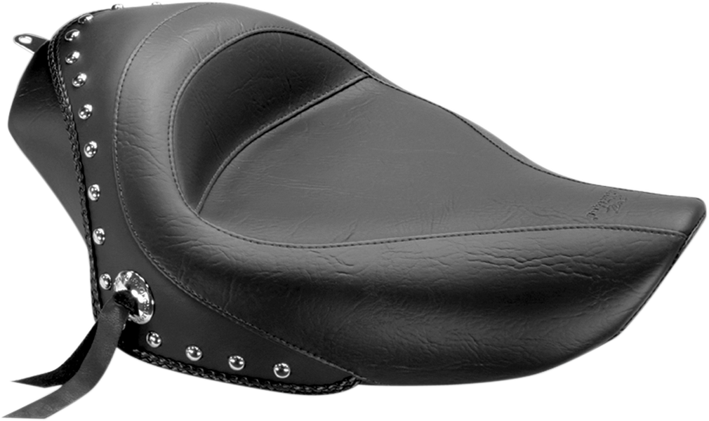 MUSTANG Solo Studded Seat - XL '04-'21 76156