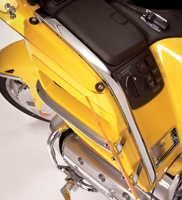 SHOW CHROME Fairing Face Molding - Chrome 52-643
