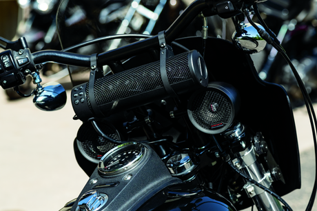 Kuryakyn Road Thunder Speaker Pods Bluetooth Audio Controller Black - Cycle City Outdoors