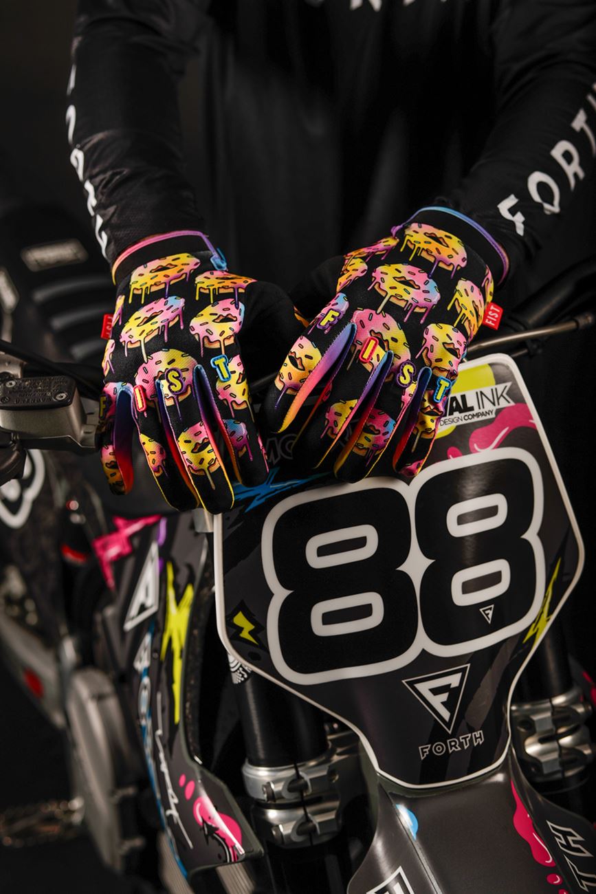 Fist - Strapped