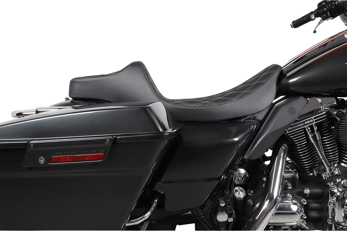 DRAG SPECIALTIES Extended Reach Predator III Seat - Double Diamond - Black w/ Silver Stitching - FL '99-'07 08011370 - Cycle City Outdoors