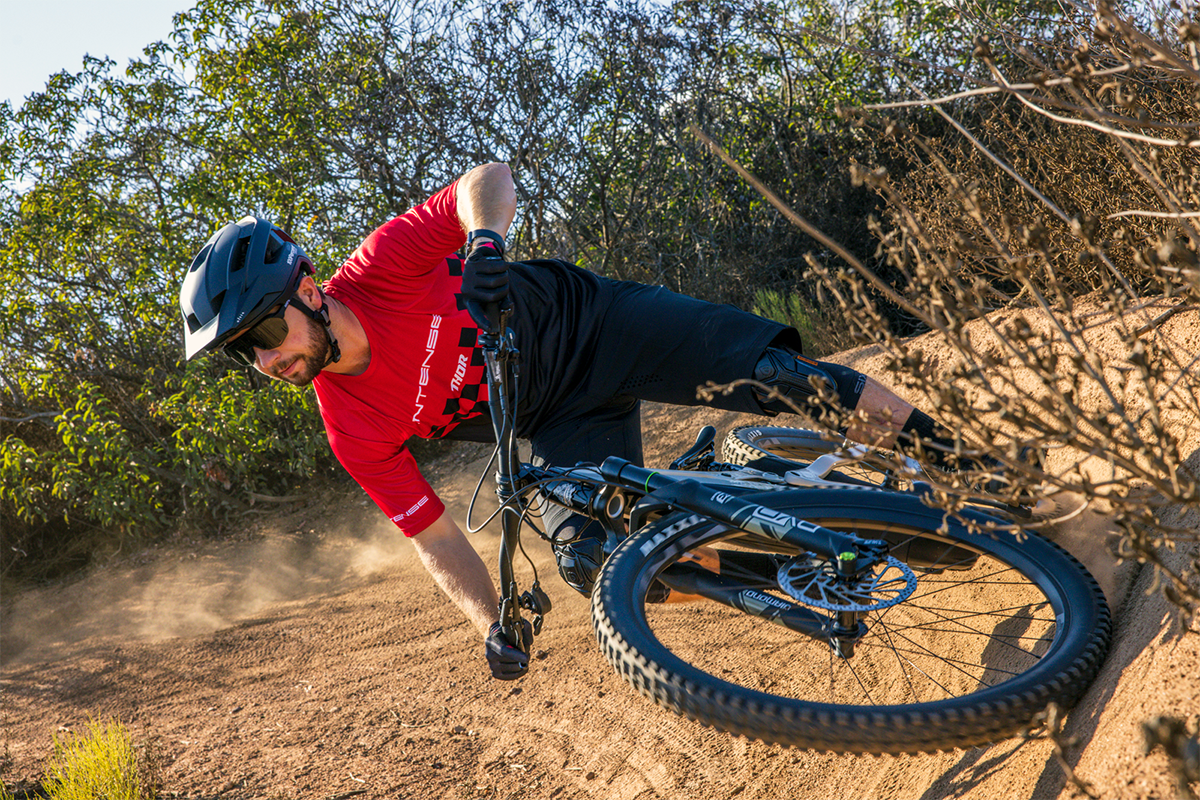 THOR Intense Chex Jersey - Red/Black - 2XL 5120-0143 - Cycle City Outdoors