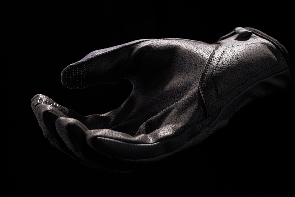 ICON Hooligan™ Insulated Gloves - Black - Small 3301-4487
