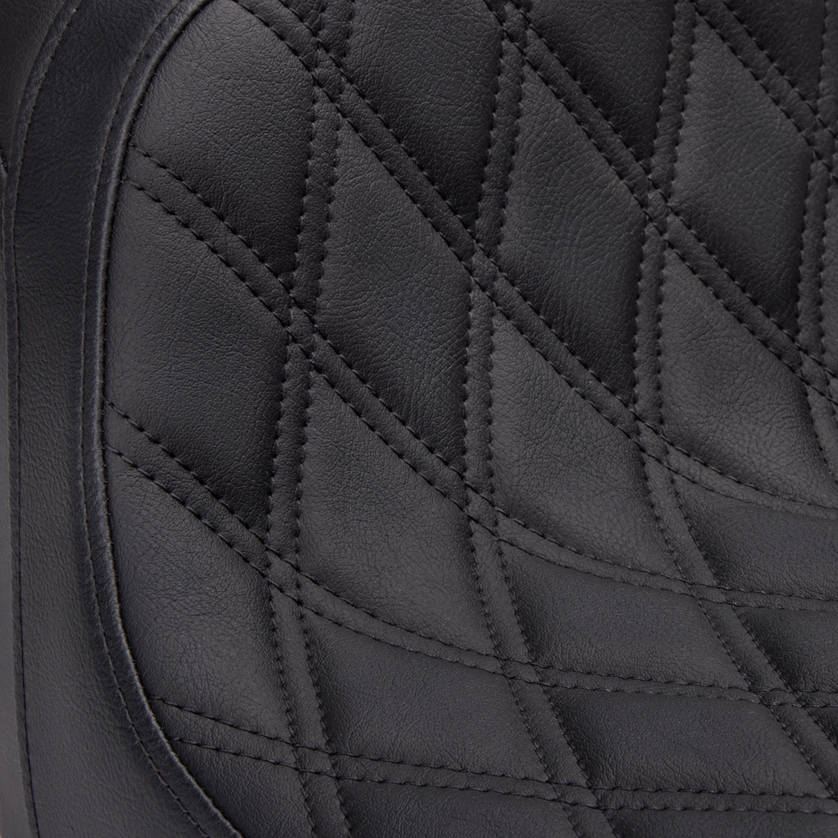 DRAG SPECIALTIES Predator 2-Up Seat - Vinyl - Double Diamond - w/o Backrest - FLH/FLTR '08-'23 0801-1500 - Cycle City Outdoors