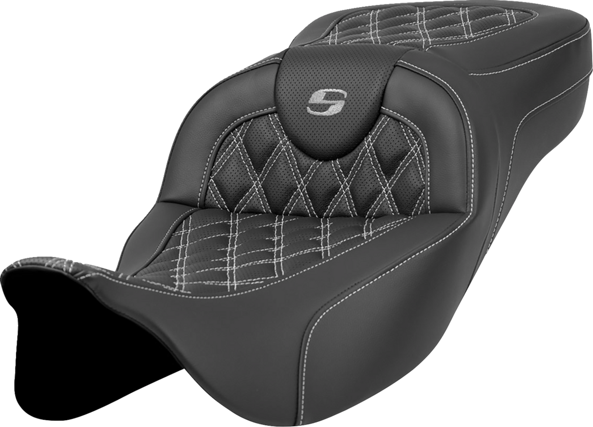 SADDLEMEN Extended Reach Roadsofa* Seat - Lattice Stitch - Silver Stitch - without Backrest - FL '08-'23 808-07B-18405