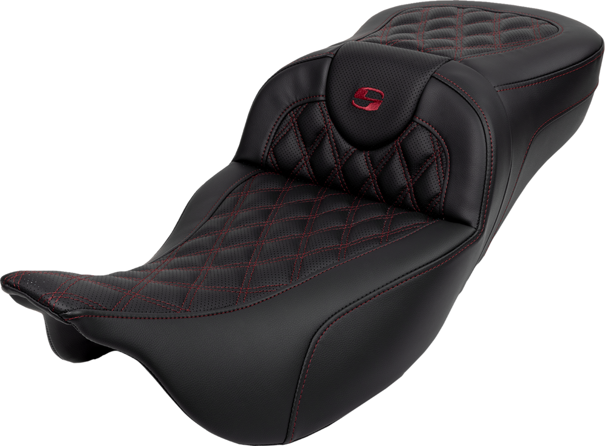 SADDLEMEN Roadsofa* Extended Reach Seat - Lattice Stitch - Wine Berry Stitch - with Backrest - FL '08-'23 808-07B-184B8