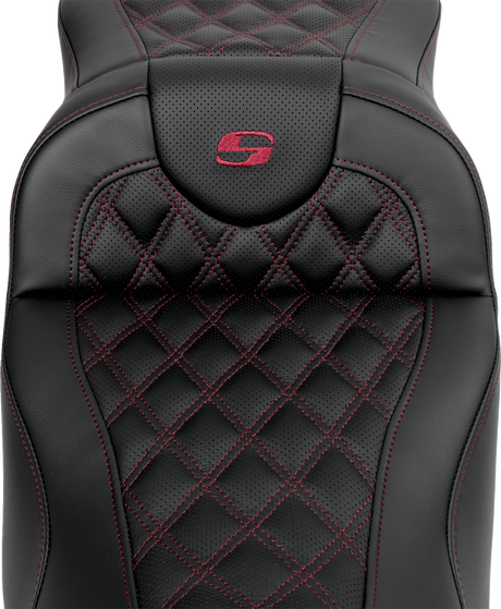 SADDLEMEN Roadsofa* Extended Reach Seat - Lattice Stitch - Wine Berry Stitch - with Backrest - FL '08-'23 808-07B-184B8