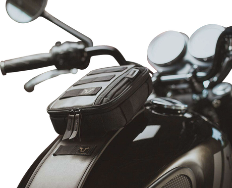 SW-MOTECH Legend Gear Tank Strap System - with LA3 Smartphone Bag - BMW BC.TRS.07.512.50000