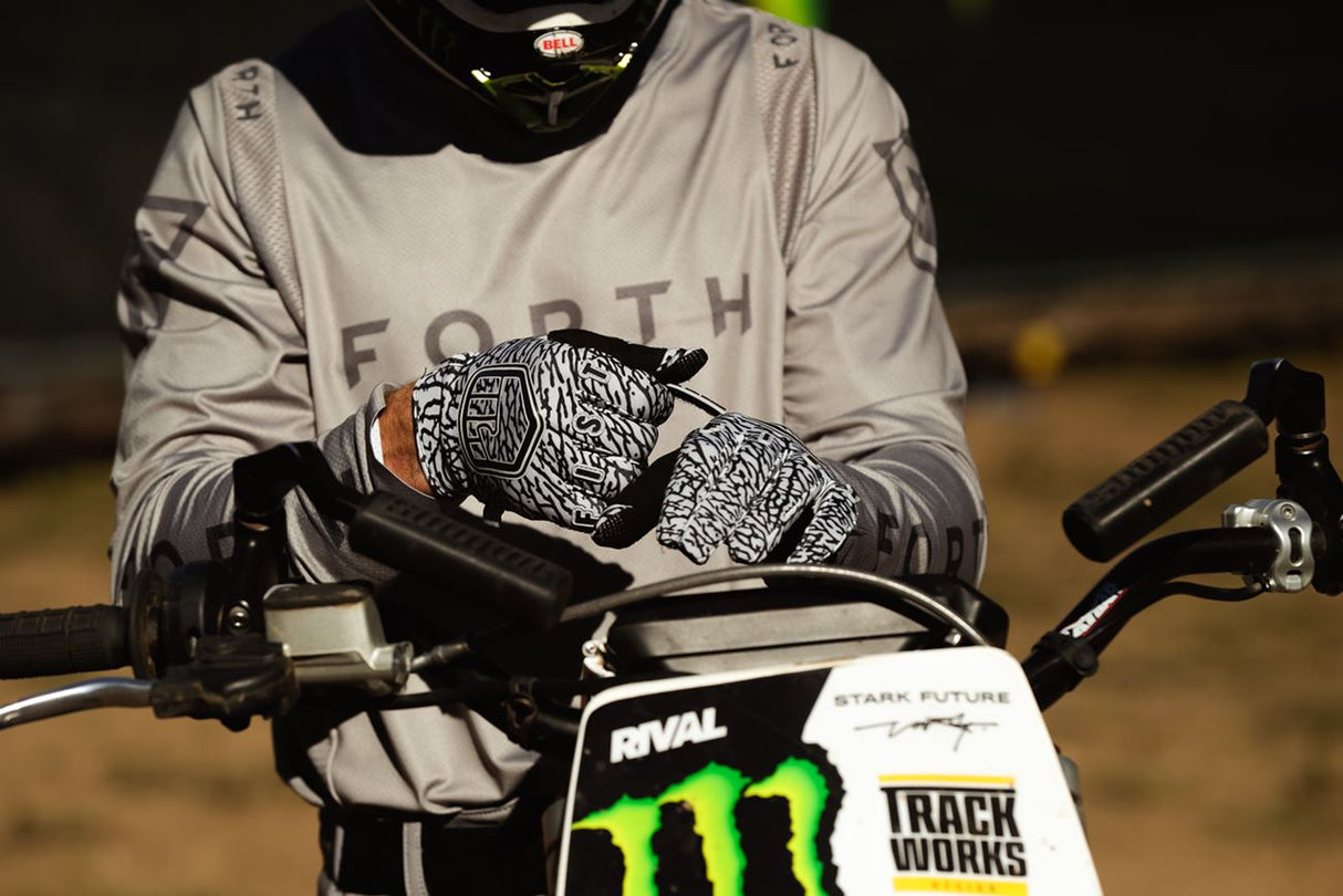 Fist - Strapped