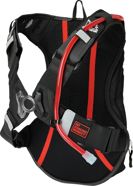 USWE Outlander Hydration Pack - 9L - Black 209077001
