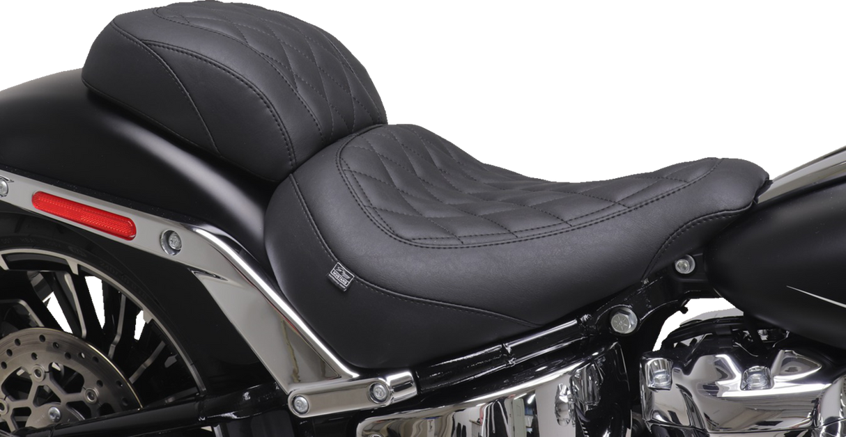 MUSTANG Wide Tripper™ Solo Seat - no Backrest - Diamond - Black Stitch - FXBR '23-'25 85033