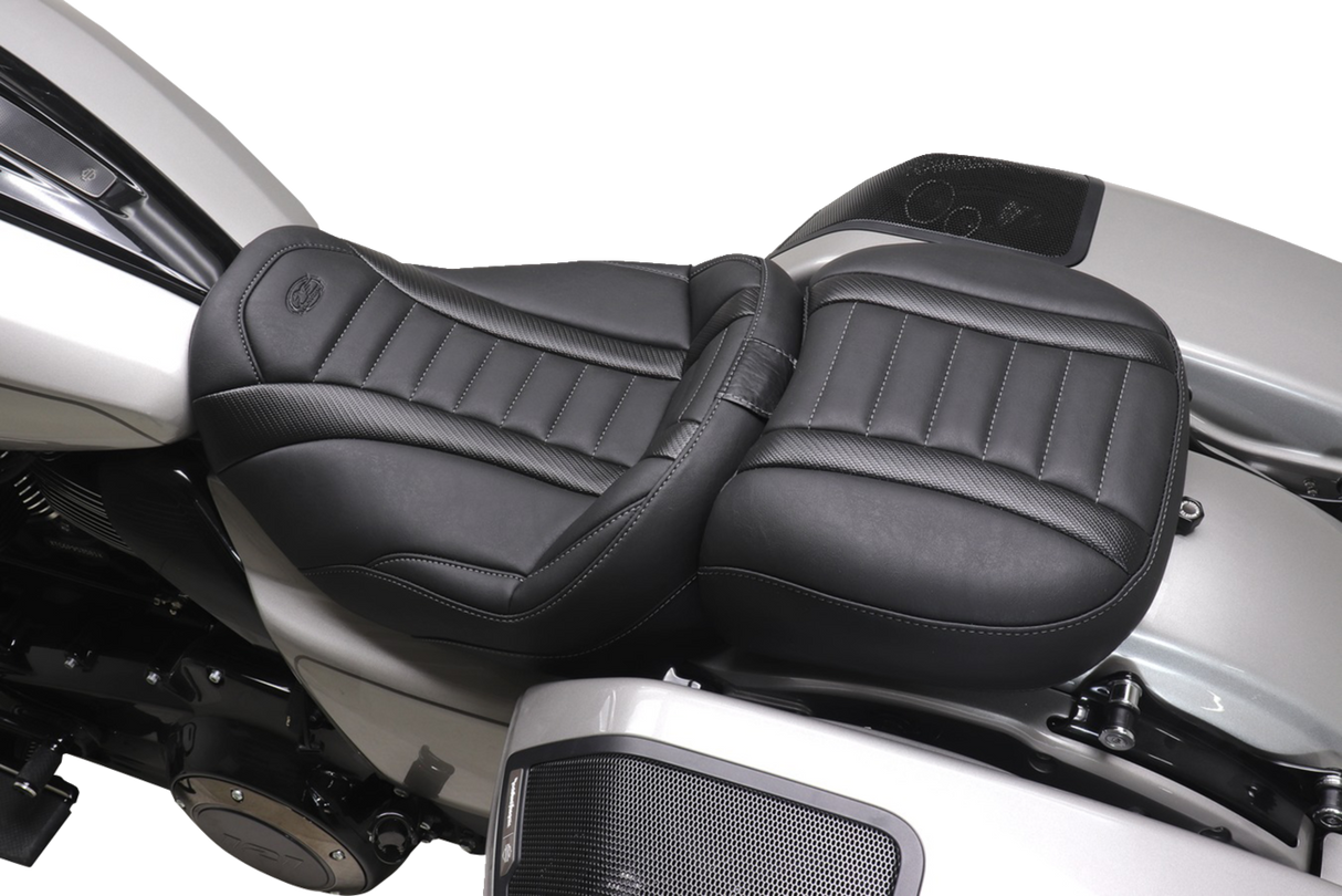 MUSTANG Deluxe Passenger Seat - Wide - Gunmetal Stitch - FLT/FLH '23-'25 88420GM