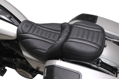 MUSTANG Deluxe Passenger Seat - Wide - Gunmetal Stitch - FLT/FLH '23-'25 88420GM