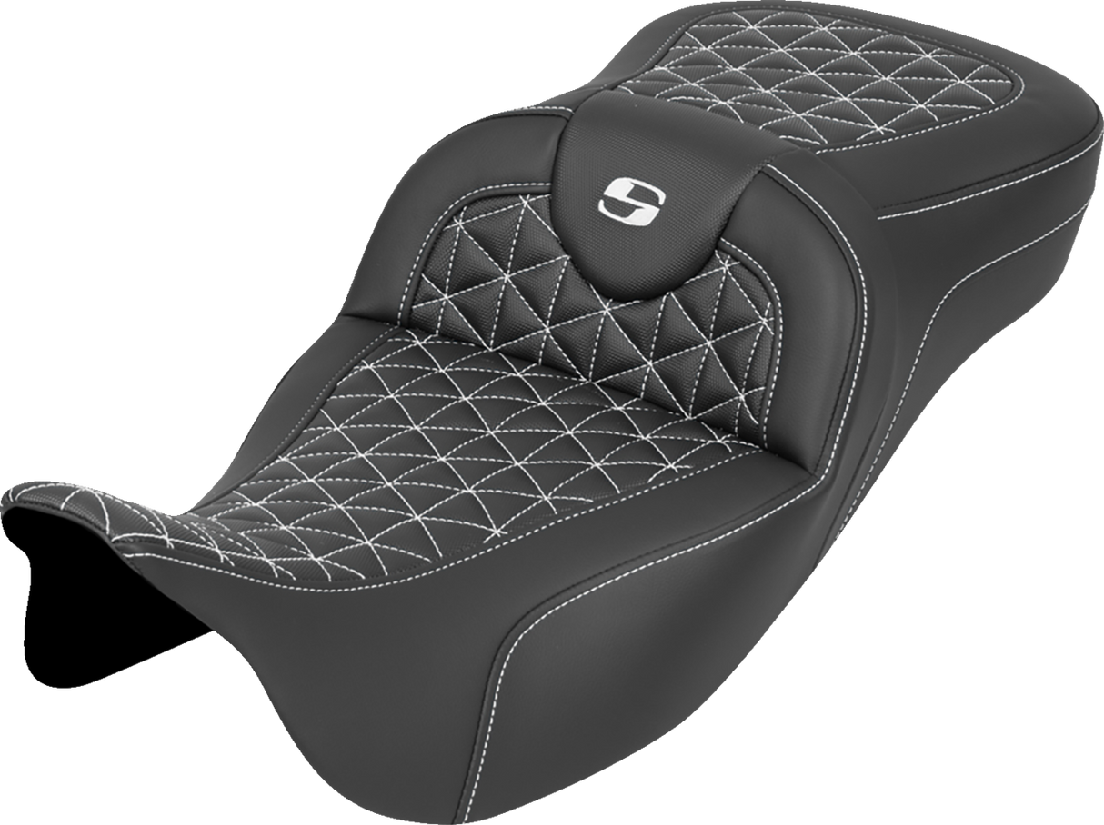 SADDLEMEN RoadSofa™ Tri Gripper Seat - Extended Reach - White Stitch - w/o Backrest - FLH/FLT '08-'25 808-07B-21106
