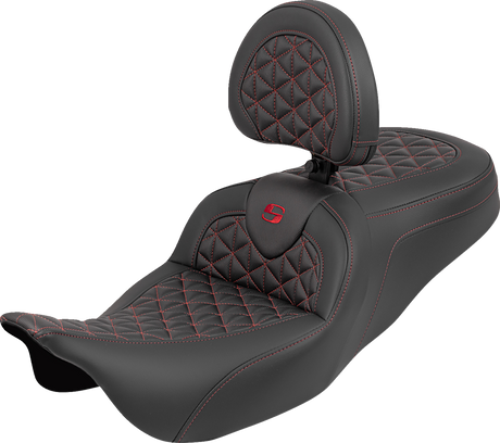 SADDLEMEN RoadSofa™ Tri Gripper Seat - Standard Reach - Red Stitch - w/ Backrest - FLH/FLT '08-'25 808-07B-210B4