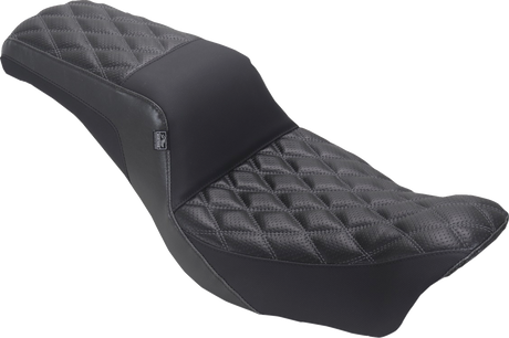 MUSTANG Squareback Seat - Double Diamond - Gray Stitch - Dyna '06-'17 78810GM