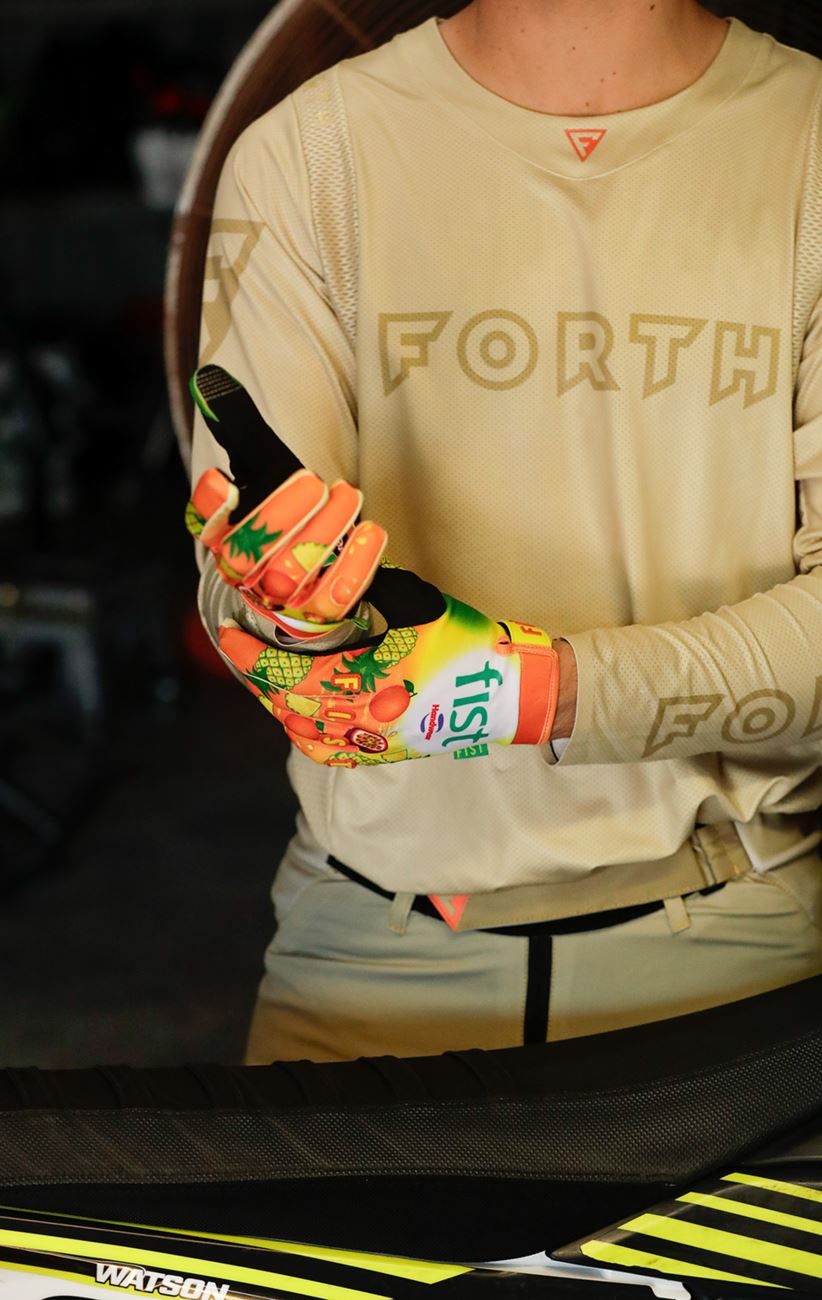 Fist - Strapped