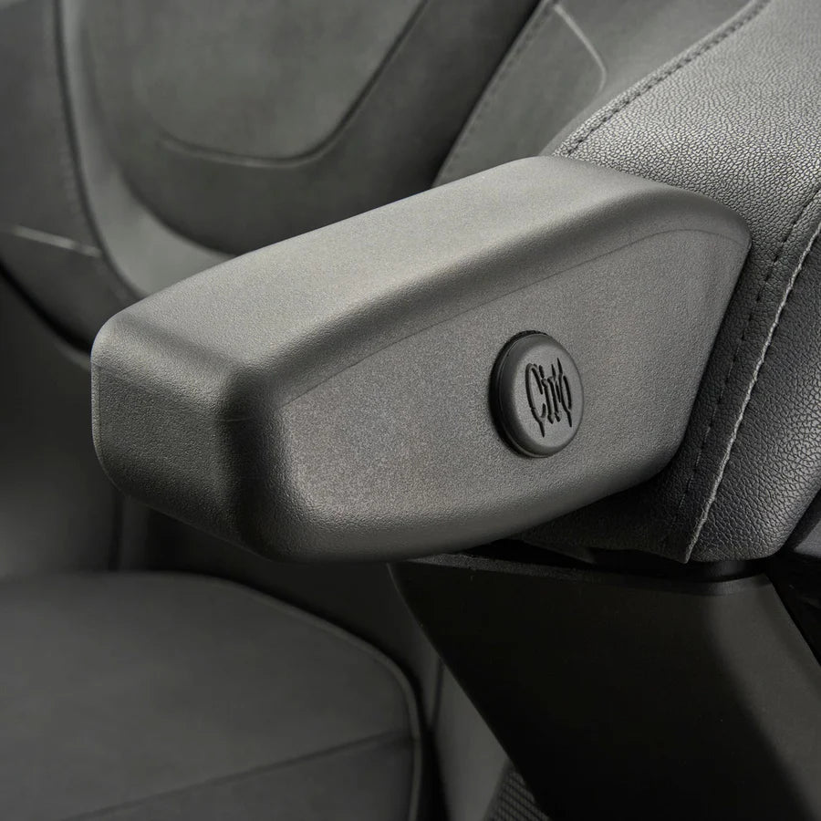 Goldstrike Passenger Armrests for Gold Wing 25121 2021-Up Gold Wing Tour