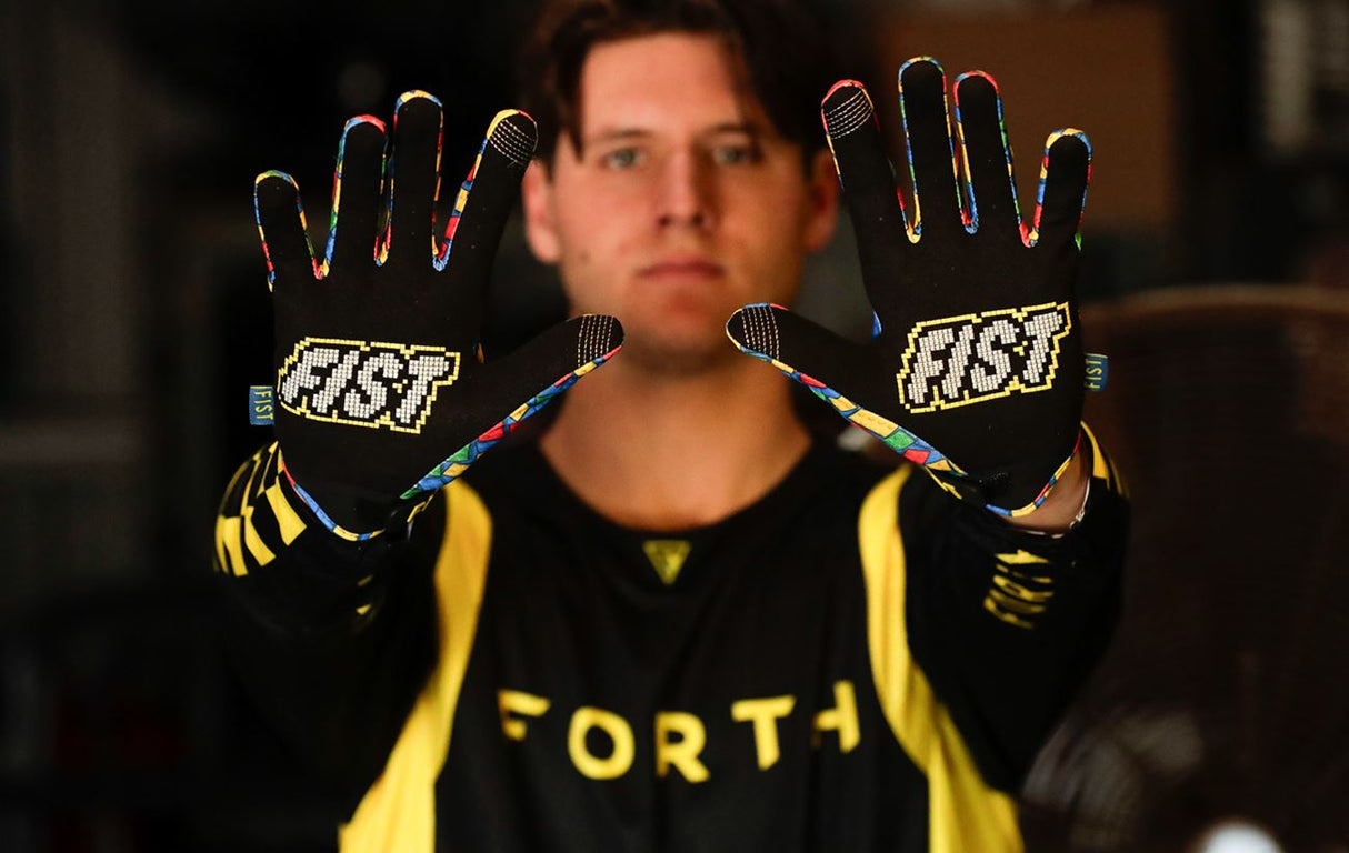 Fist - Strapped