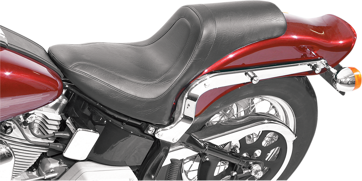 MUSTANG Seat - Fastback* - Stitched - Black - Softail '00-'05 75779