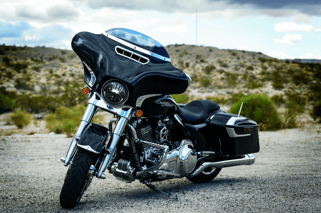 Kuryakyn Smooth Windshield Trim 14-Up Touring Chrome - Cycle City Outdoors