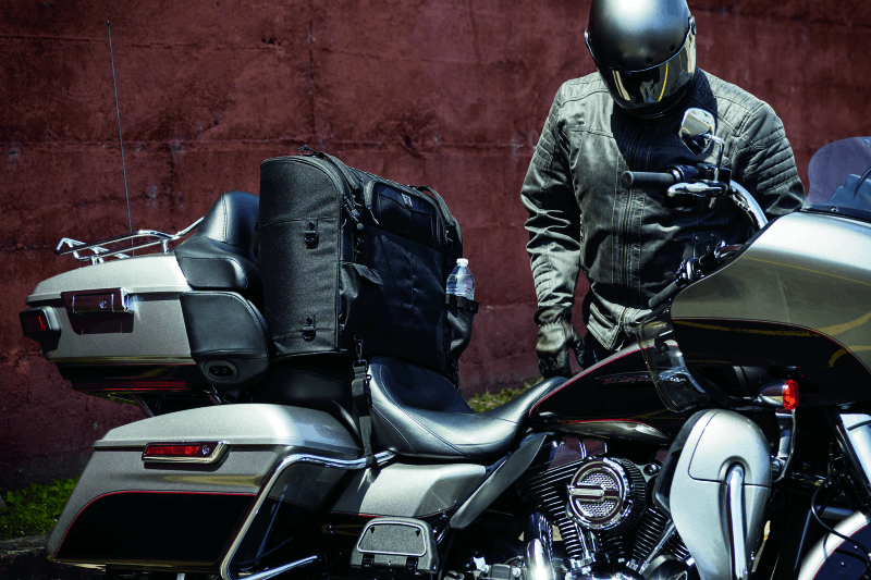 Kuryakyn Momentum Wanderer Seat Bag - Cycle City Outdoors