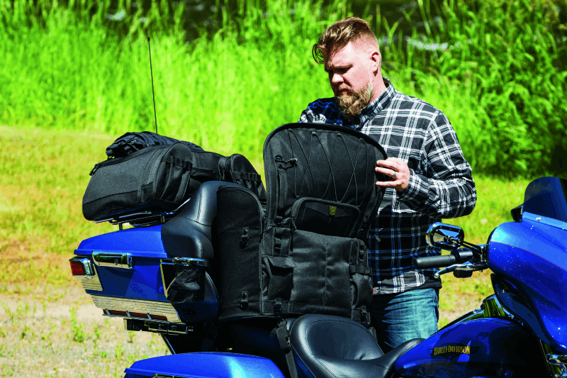 Kuryakyn Momentum Wanderer Seat Bag - Cycle City Outdoors